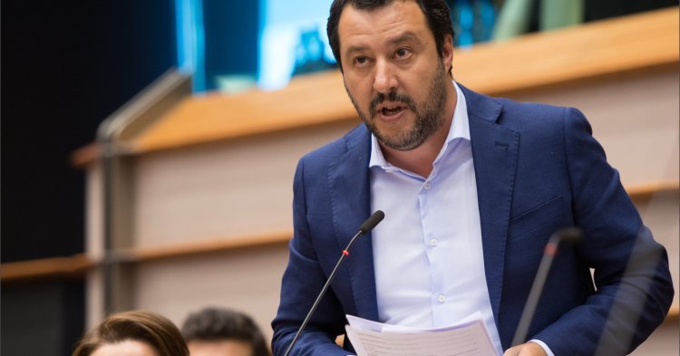 MES: Un dibattito surreale