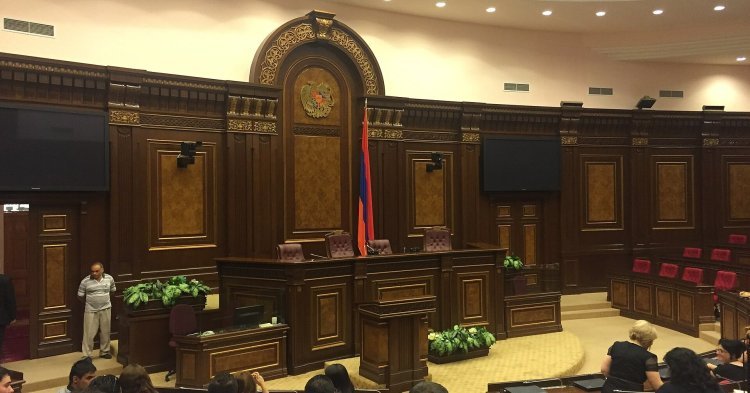 Femmes et politique en Arménie : le pouvoir, c'est encore pour demain