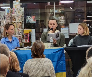 Yaryna Chornohuz, poétesse et engagée sur le front : “La poésie est la lumière fragile après le vide causé par la mort d'un ami”