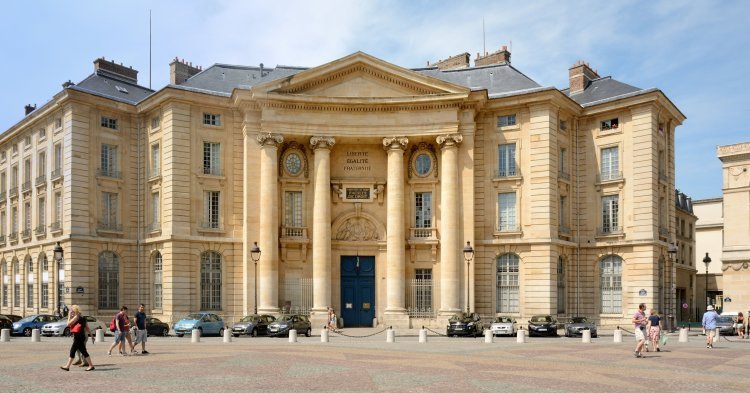 Free University: the End of an Ideal?