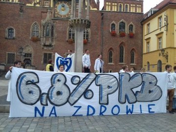 Der Sturz der Götter in Weiß