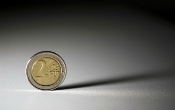 Taxe sur les transactions financières : une taxe européenne ? Mensonge !