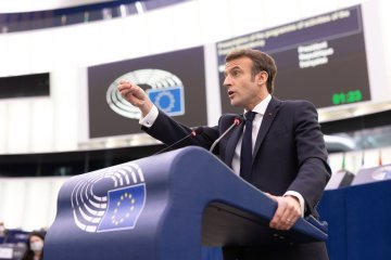 Emmanuel Macron face aux eurodéputés : beaucoup de remontrances, un peu de présidentielle, quelques points de convergence
