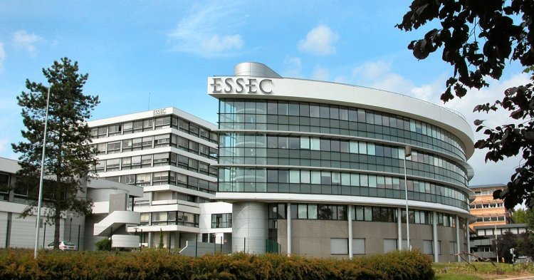 Les classes préparatoires : la voie de l'excellence à la française, mais à quel prix ?