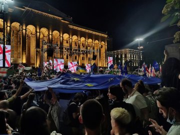 Georgian Students at the 'Front Line' : Three Months of Struggle for Europe