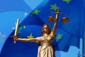 Qualcosa di nuovo da Bruxelles e niente di nuovo dall'Est-Europa: la Corte di Giustizia dell'Unione Europea respinge i ricorsi di Polonia e Ungheria