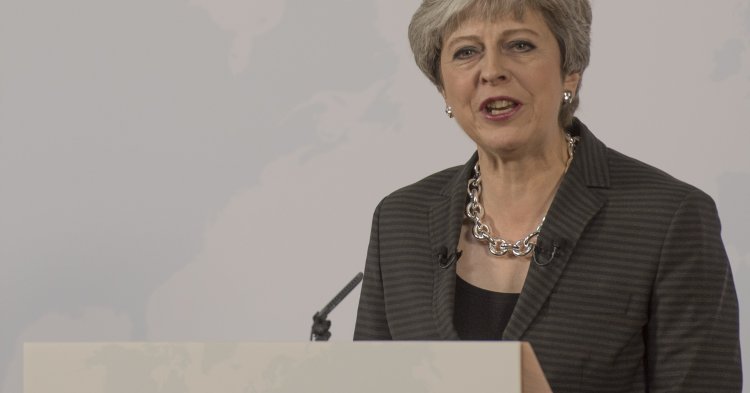 Theresa May se rapproche des demandes européennes pour le Brexit