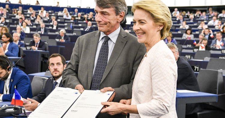 Timide élection à la Présidence de la Commission européenne pour Ursula von der Leyen