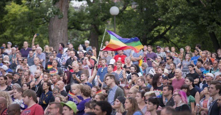Tuerie d'Orlando : Ne pas réduire l'attentat à un acte d'homophobie