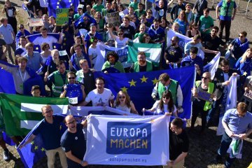 Lasst es krachen - Europa machen ! 