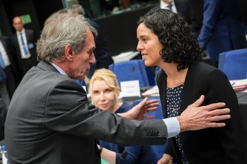 Sanction du Parlement européen contre Manon Aubry, application du règlement ou question politique ?