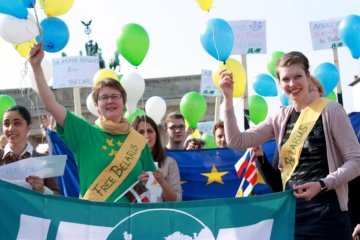 Junge Europäer demonstrieren für ein freies Belarus (Weißrussland)