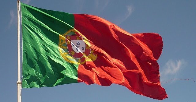 « Desfralda a invicta bandeira » : histoire du drapeau du Portugal