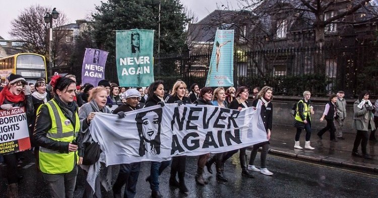 Abtreibung in Irland: Steht das Land vor einer Wende?