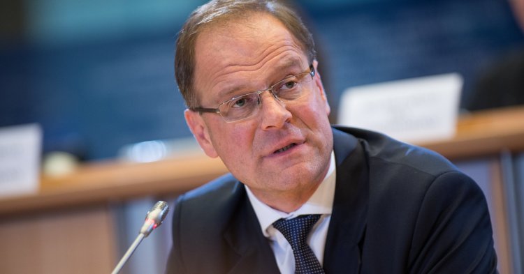 Entretien avec le commissaire européen Tibor Navracsics