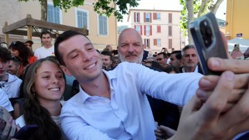 Jordan Bardella e la forza dei social: il delfino di Francia e Re dei selfie 
