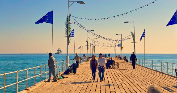 Europäische und nationale Identitäten – Wo ist der Unterschied?