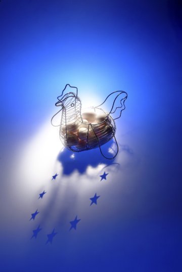 European program of assistance to the poor : Should the Commission be criticized ?
