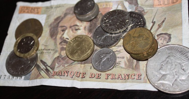 Pourquoi un retour au franc serait catastrophique