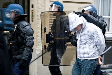 Garde à vue : pourquoi la France est-elle mauvaise élève ? 