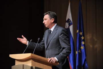 Umfragen vor Wahlen in Tschechien, Österreich und Slowenien