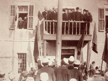 Albania : cento di questi anni (?) 