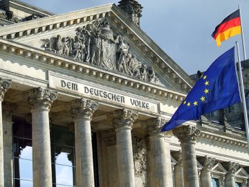 Wir brauchen eine Euro-Partei im Bundestag ! (2)