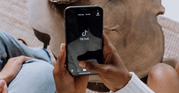 Daddy-Söder und Shipping-Versuche: Politiker*innen auf TikTok 