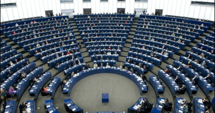 Elections européennes de 2014 : dépasser les enjeux nationaux