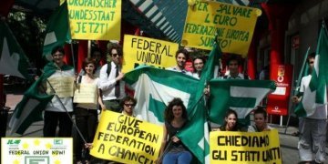 Initiative pour une Union politique et fédérale en Europe. Maintenant !