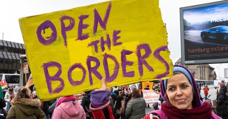 What's going on at the Greek-Turkish border?