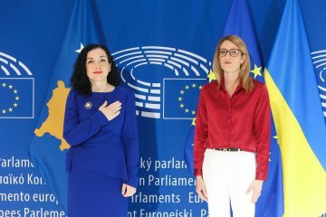 Vjosa Osmani au Parlement européen : le rêve européen du Kosovo