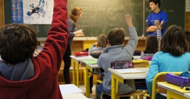 Constructing a European identity: Yes, but how? 