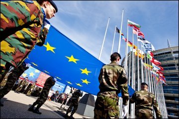 Union européenne de défense – sous les couleurs de l'Europe