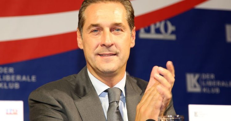 Österreichs brauner Schatten 