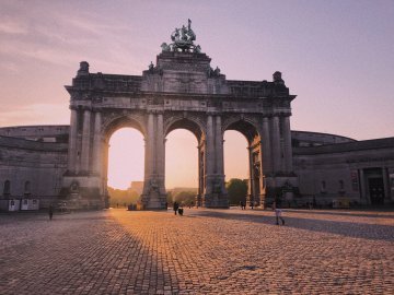 Perché l'integrazione politica Europea non ha seguito la stessa linea dell'integrazione economica ?