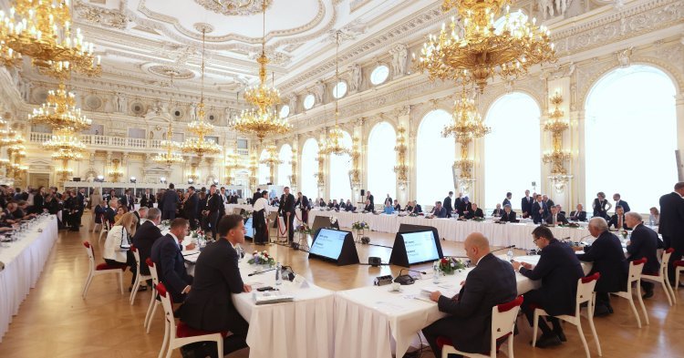 La « Communauté politique européenne » (CPE) : Quels objectifs pour quelles ambitions ?