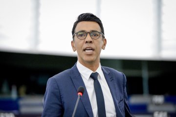 Younous Omarjee « Si demain en Allemagne, en France, dans les pays du Sud, il y a la même jeunesse qu'en Hongrie, c'en est fini de l'Union européenne »