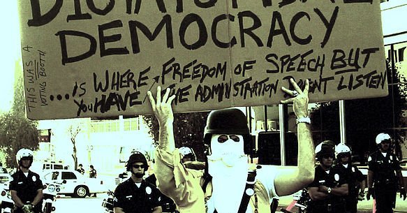 Le radici della crisi della democrazia a livello mondiale ed europeo