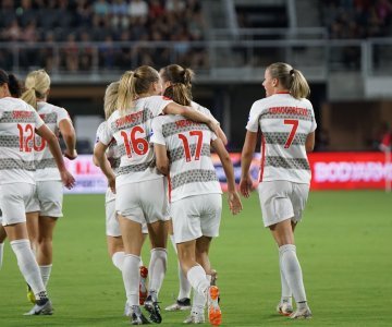 Aurora Leone, le football féminin et l'ignorance des institutions : est-ce que les filles vont bien ?