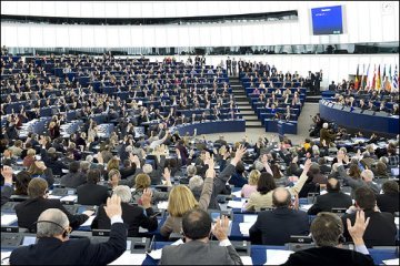 Pro-/Contra : Hat die EU ein Demokratiedefizit ? JA !