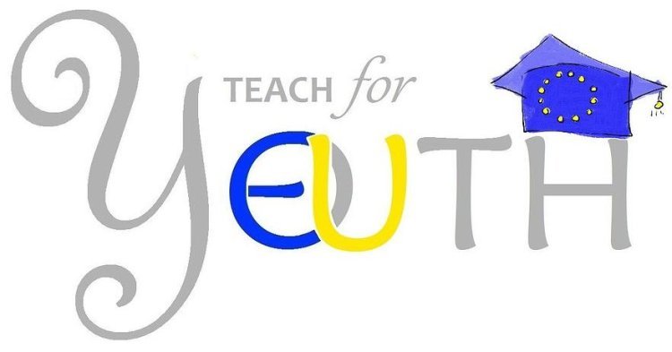 Pour une éducation des jeunes, par les jeunes, pour les jeunes. L'ICE Teach for Youth