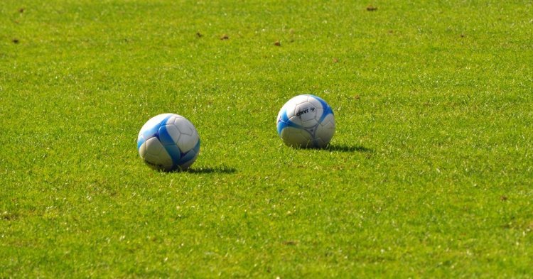 Politik und Fußball: Ein taktisches Zusammenspiel