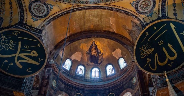 De ce ne doare Hagia Sophia?