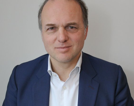 Yves Bertoncini : “Le fédéralisme de Gabriel Attal est bienvenu, mais hémiplégique”