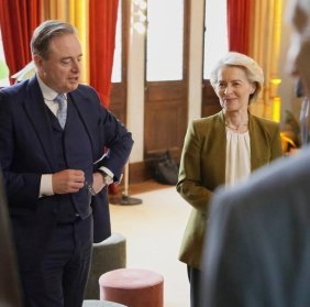 Comment saper la solidarité européenne, selon la méthode Bart de Wever