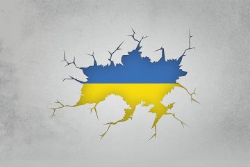 L'UE dans le conflit russo-ukrainien : Tenter de restaurer la paix par la guerre
