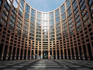 Verso le elezioni europee nel 2024, come e perché è necessaria una via pragmatica verso il federalismo europeo