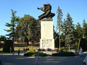Amitié brisée : billet d'humeur sur les relations franco-serbes