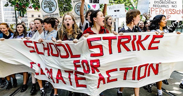 Le contraddizioni della politica ambientale che, così com'è, non ha futuro